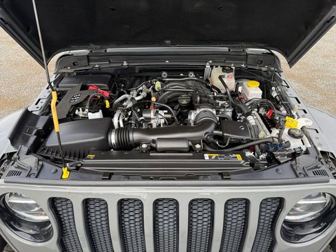 Used 2021 Jeep Wrangler Unlimited Sahara image 20
