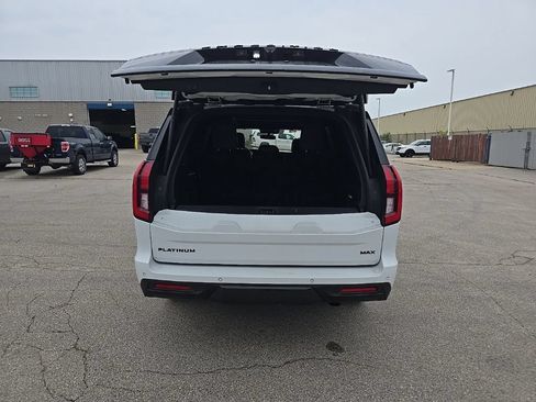 Used 2025 Ford Expedition Max Platinum w/ Stealth Appearance Package AWD/4WD image 6