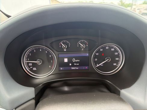 Used 2020 Buick Enclave Essence w/ Sport Touring Edition FWD image 15