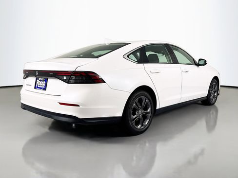 Certified 2023 Honda Accord EX image 5