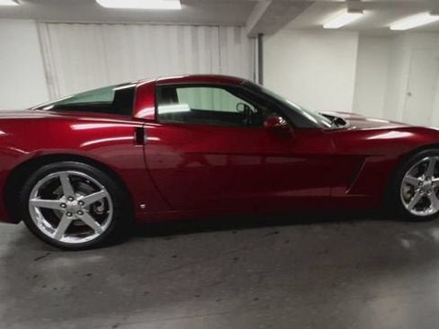 Used 2007 Chevrolet Corvette Coupe w/ Preferred Equipment Group RWD image 9