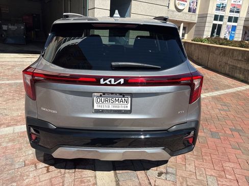 Certified 2025 Kia Seltos EX w/ EX Sunroof Package AWD/4WD image 4