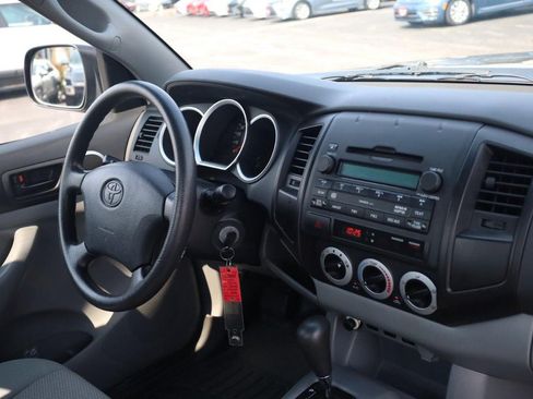Used 2009 Toyota Tacoma 2WD Regular Cab image 17