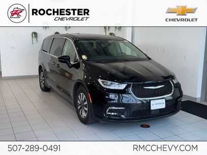 Used 2024 Chrysler Pacifica Limited