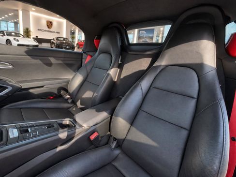 Used 2013 Porsche Boxster RWD image 31