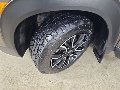 Certified 2021 Chevrolet TrailBlazer ACTIV w/ Technology Package image 38