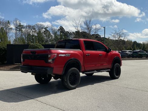 Used 2020 Nissan Titan PRO-4X image 3
