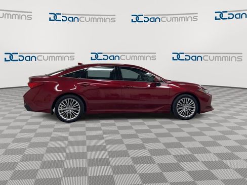 Used 2022 Toyota Avalon Limited w/ Advanced Safety Package image 9