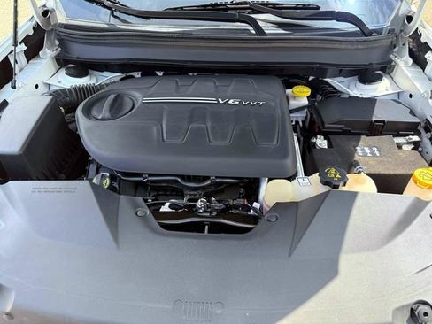 Certified 2022 Jeep Cherokee Limited AWD/4WD image 19