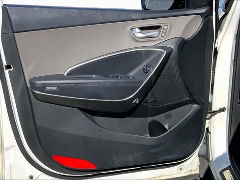 Used 2018 Hyundai Santa Fe Limited AWD/4WD image 22