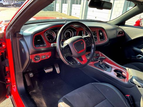 Used 2022 Dodge Challenger R/T Scat Pack w/ Plus Package RWD image 4