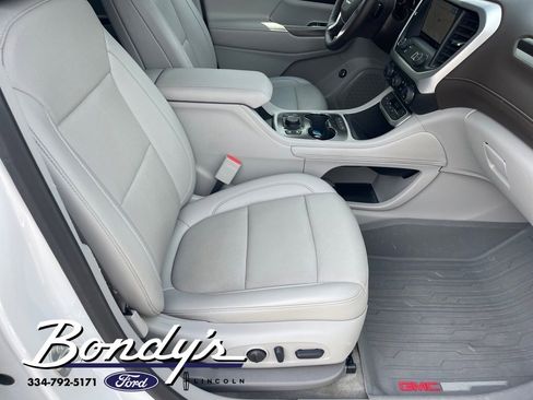 Used 2023 GMC Acadia SLT w/ Technology Package image 22