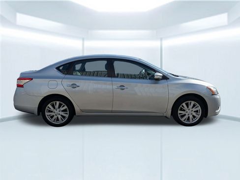 Used 2015 Nissan Sentra SL w/ Navigation Package image 7