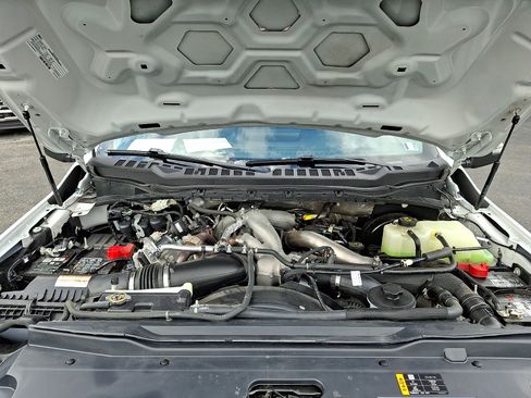 Certified 2025 Ford F250 XLT AWD/4WD image 27
