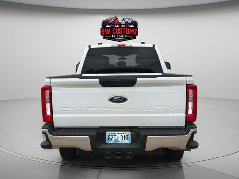 Used 2024 Ford F250 XLT AWD/4WD image 6