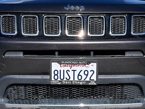 Used 2019 Jeep Compass Limited FWD image 29