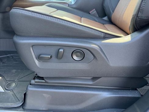 New 2026 Chevrolet Silverado 1500 High Country AWD/4WD image 13