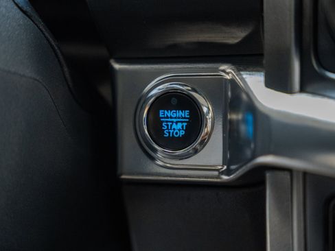 Certified 2023 Ford F150 Lariat w/ Equipment Group 502A High image 29