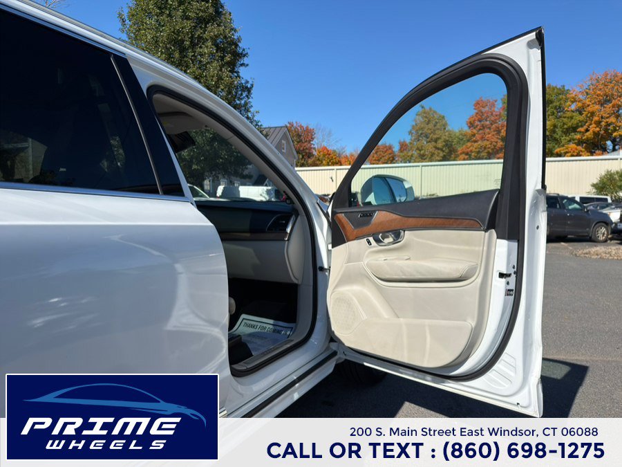 Used 2017 Volvo XC90 T6 Inscription w/ Vision Package AWD/4WD image 18