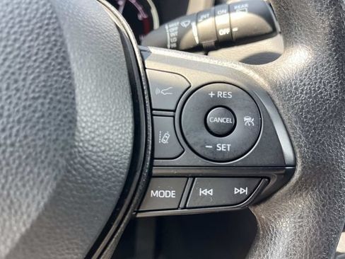 Used 2024 Toyota RAV4 XLE FWD image 68