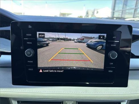 New 2026 Volkswagen Taos SE AWD/4WD image 16