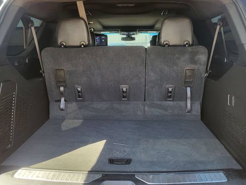 Used 2021 Chevrolet Suburban RST w/ Rear Media and Nav Package AWD/4WD image 12