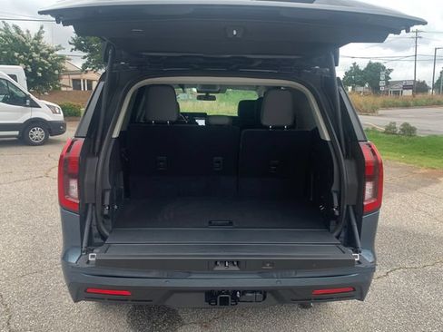 New 2027 Ford Expedition Active AWD/4WD image 10