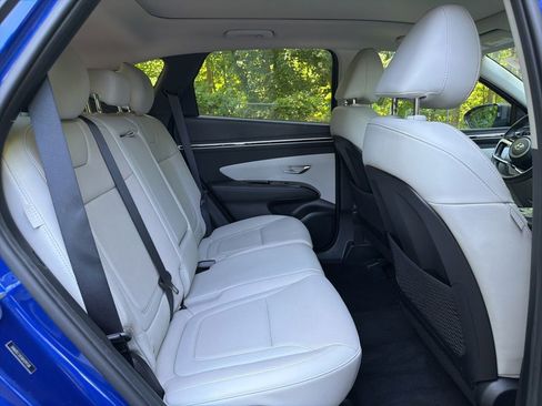 Certified 2024 Hyundai Tucson Limited AWD/4WD image 11
