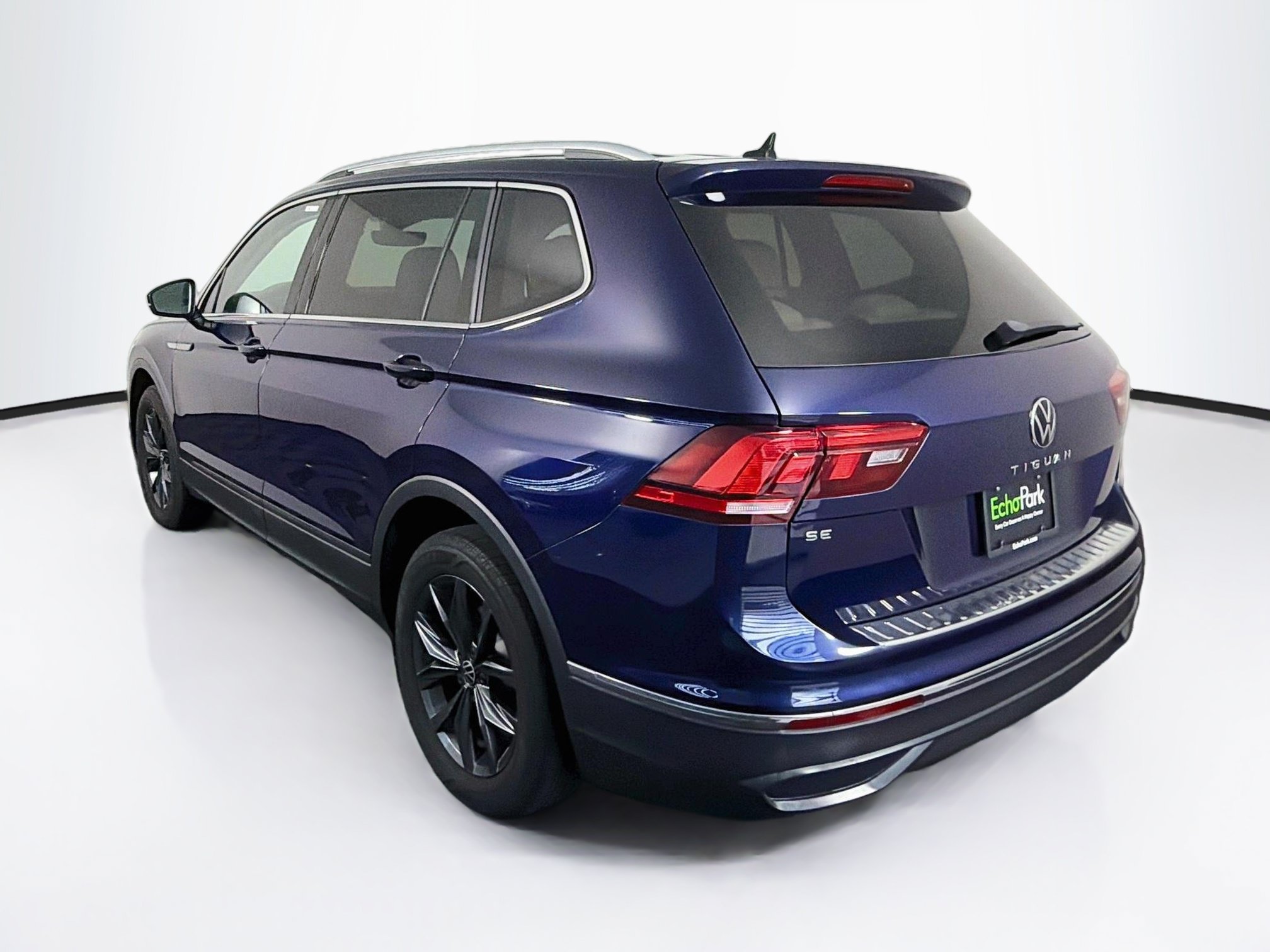 Used 2023 Volkswagen Tiguan SE FWD image 5