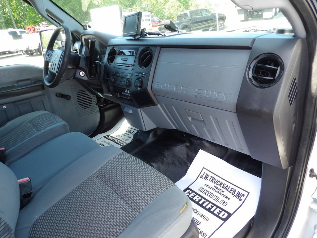 Used 2013 Ford F550 2WD SuperCab Super Duty image 34