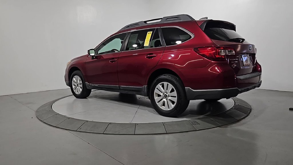 Used 2017 Subaru Outback 2.5i Premium AWD/4WD image 3