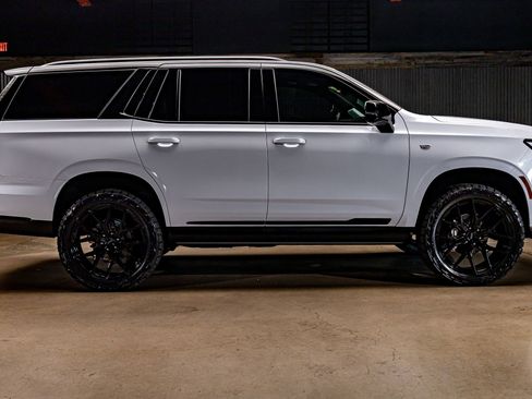 Used 2026 Cadillac Escalade Platinum Sport w/ LPO, Floor Liner Package image 11