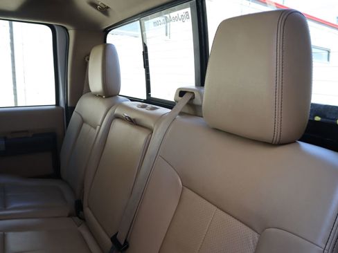 Used 2015 Ford F250 Lariat w/ Lariat Ultimate Package image 57