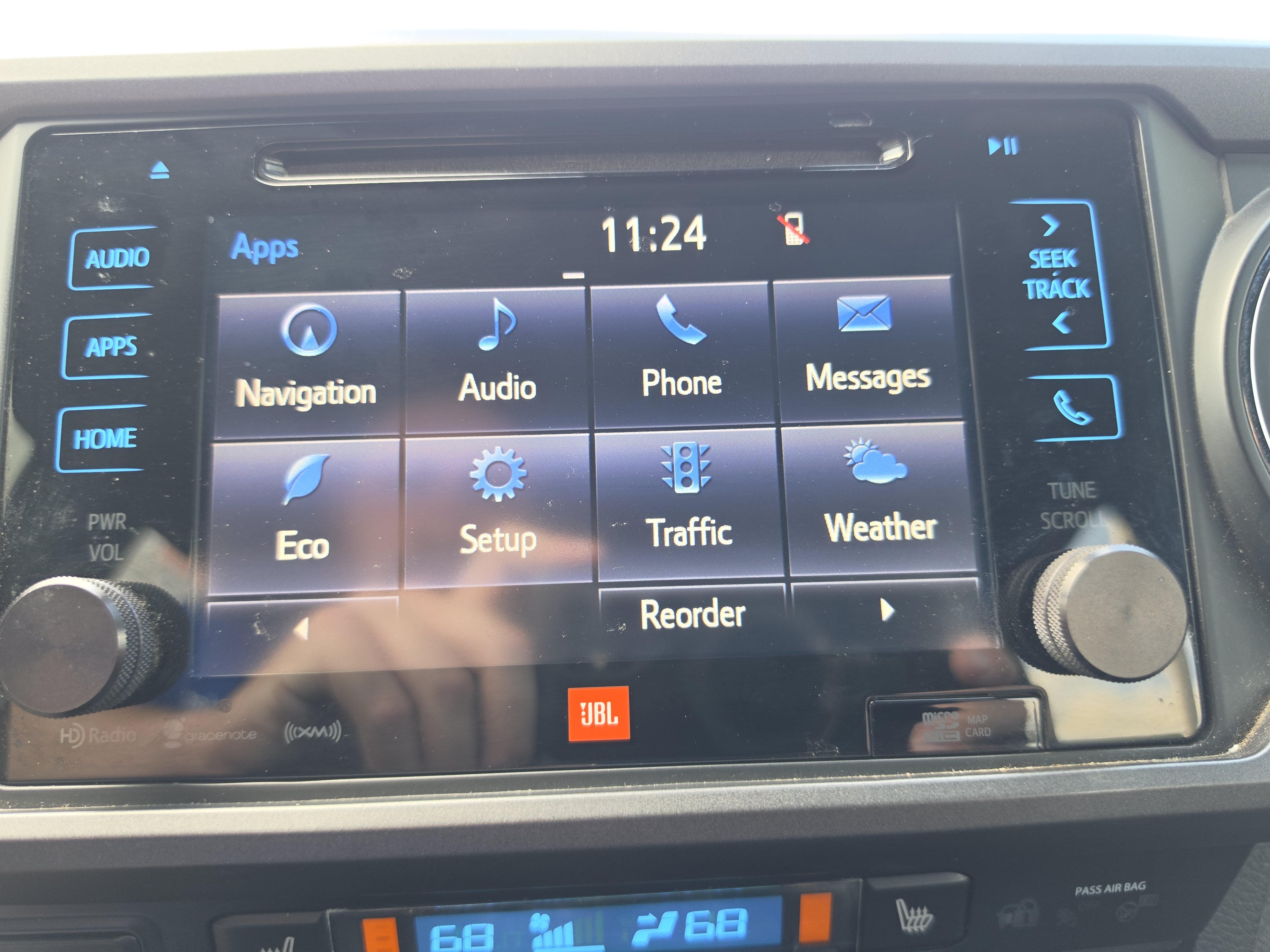 Used 2019 Toyota Tacoma TRD Sport w/ TRD Premium Sport Package AWD/4WD image 31