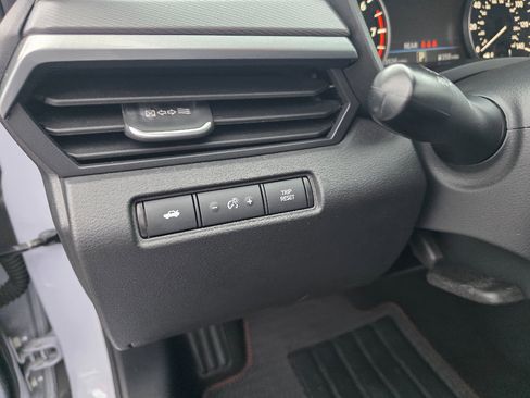 Used 2024 Nissan Altima 2.5 SR image 15