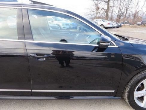 Used 2017 Volkswagen Passat 1.8T SE image 51