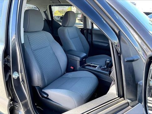 Used 2021 Toyota Tacoma SR AWD/4WD image 11
