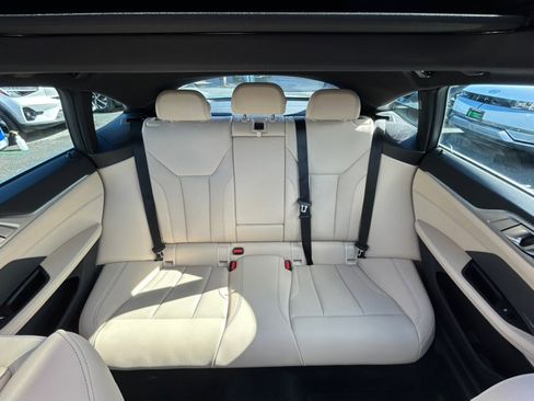 Used 2023 BMW i4 eDrive40 image 48