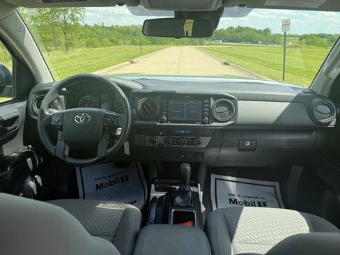 Used 2023 Toyota Tacoma SR AWD/4WD image 15