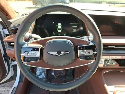 Used 2025 Genesis G90 3.5T image 16