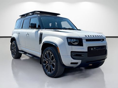New 2026 Land Rover Defender 110 OCTA AWD/4WD image 7