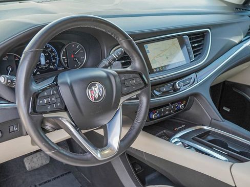Used 2023 Buick Enclave Avenir image 12