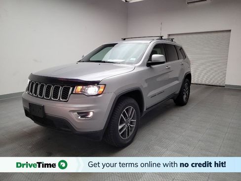 Used 2018 Jeep Grand Cherokee Laredo image 1