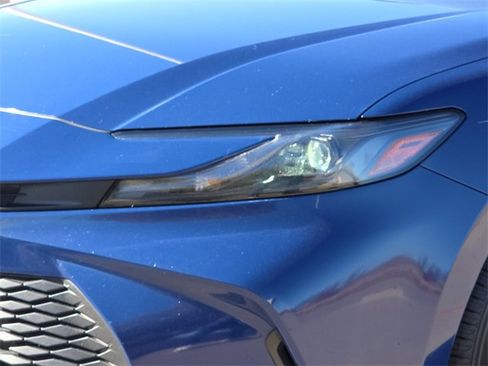 Used 2025 Toyota Camry LE image 4