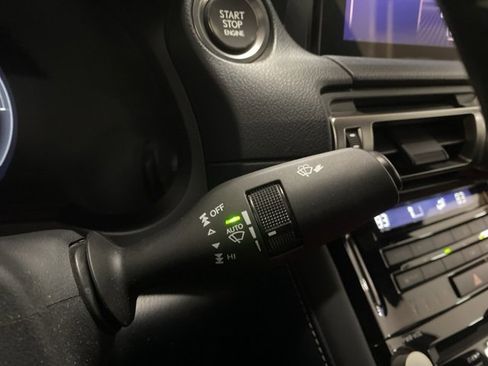Used 2022 Lexus IS 350 F Sport image 40