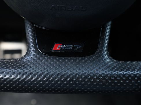 Used 2017 Audi RS 7 Prestige image 31