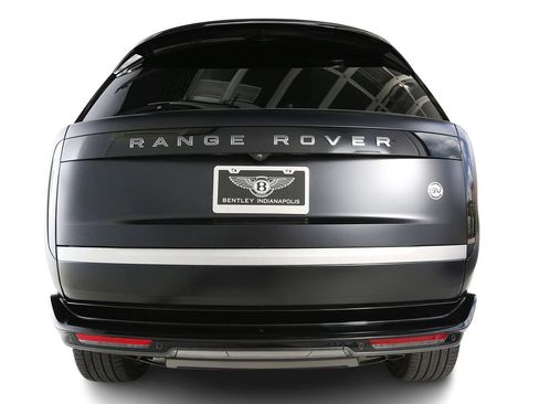Used 2024 Land Rover Range Rover SV AWD/4WD image 11