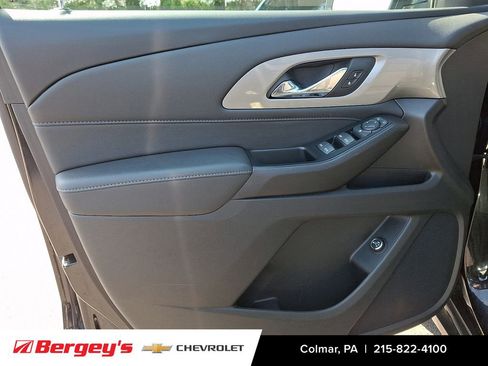Certified 2023 Chevrolet Traverse LT w/ LPO, Floor Liner Package image 17