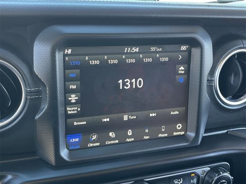 Used 2021 Jeep Wrangler Unlimited Sahara image 24