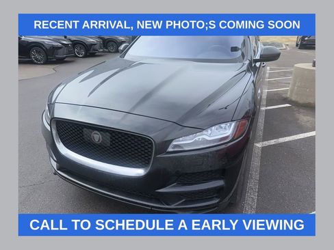Used 2019 Jaguar F-PACE Prestige image 1